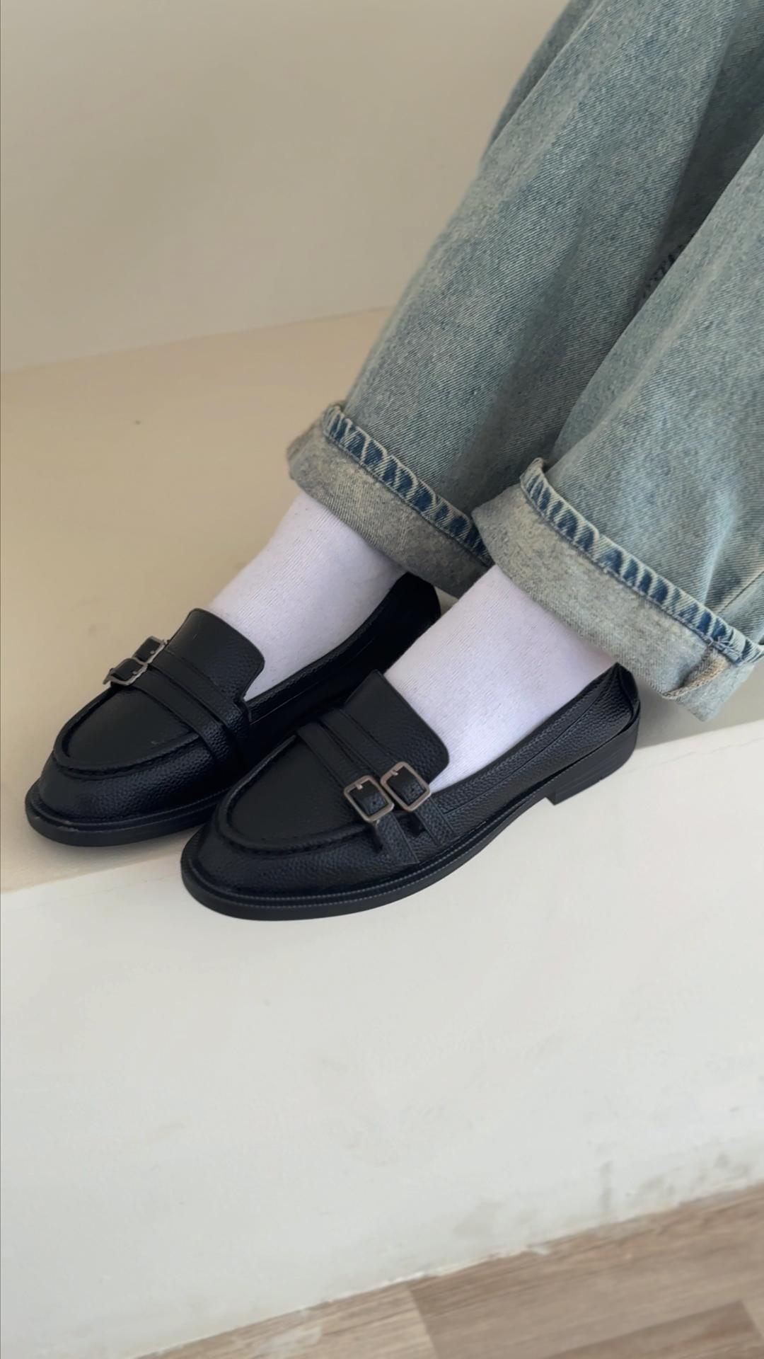 Elegance Buckle Loafers