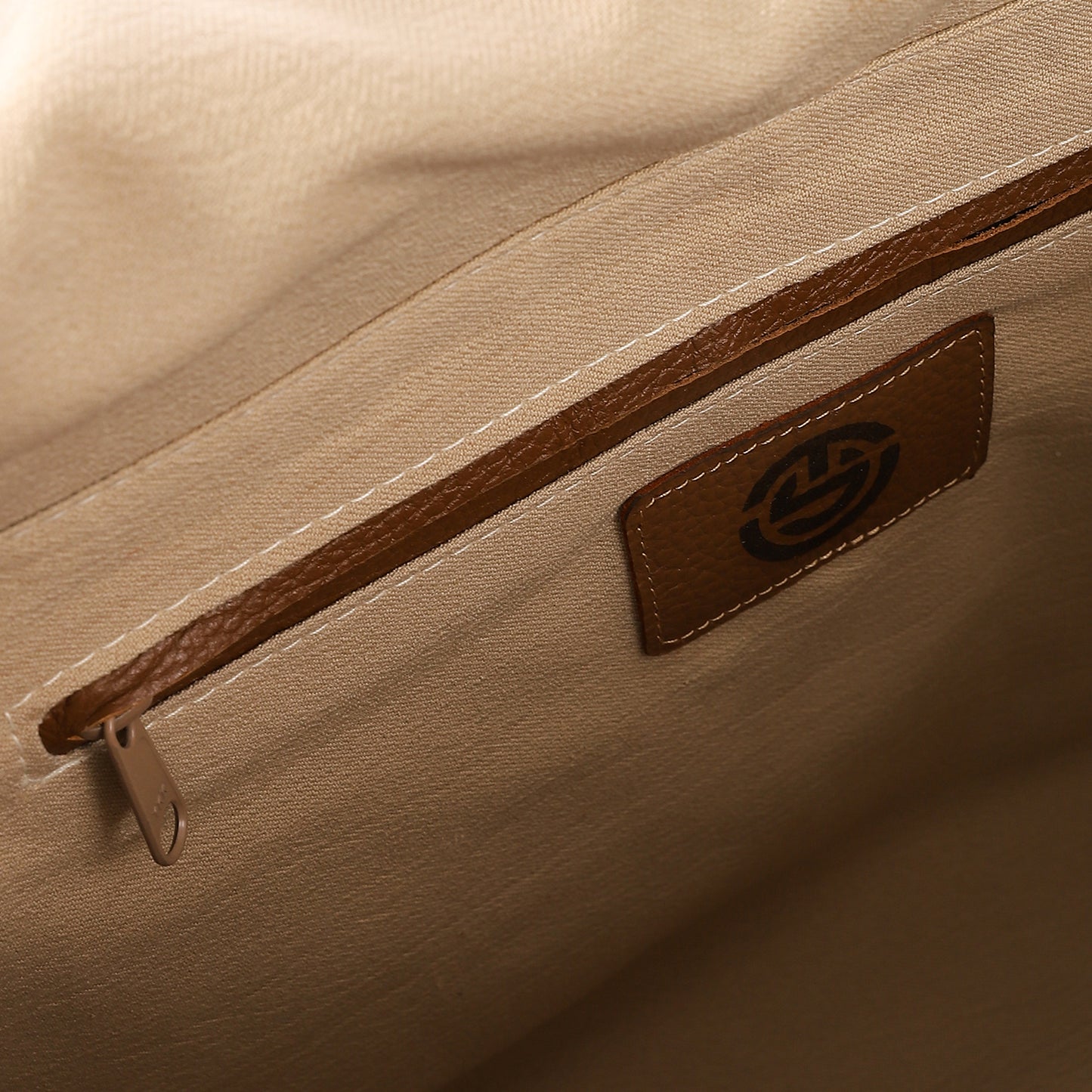 Suave Shoulder Bag