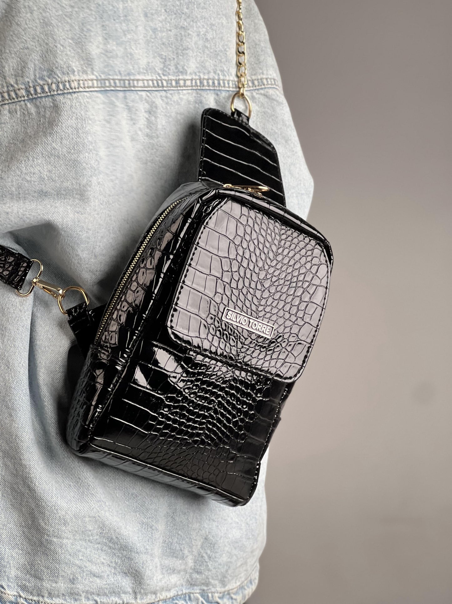 ST Signature Leather Crossbody Bag
