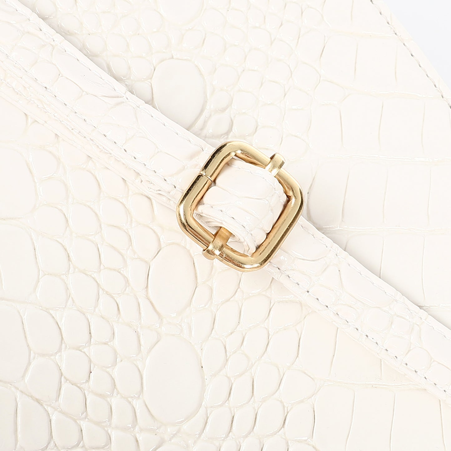 Triangle trendy essential hand bag