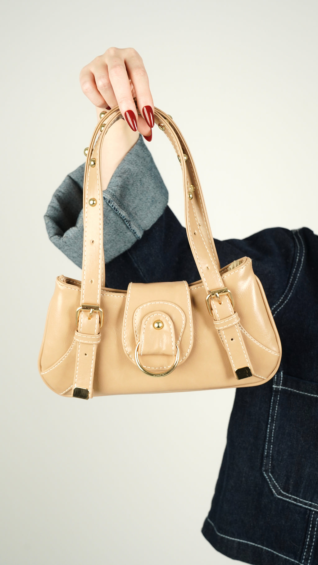 Lucia Verne leather