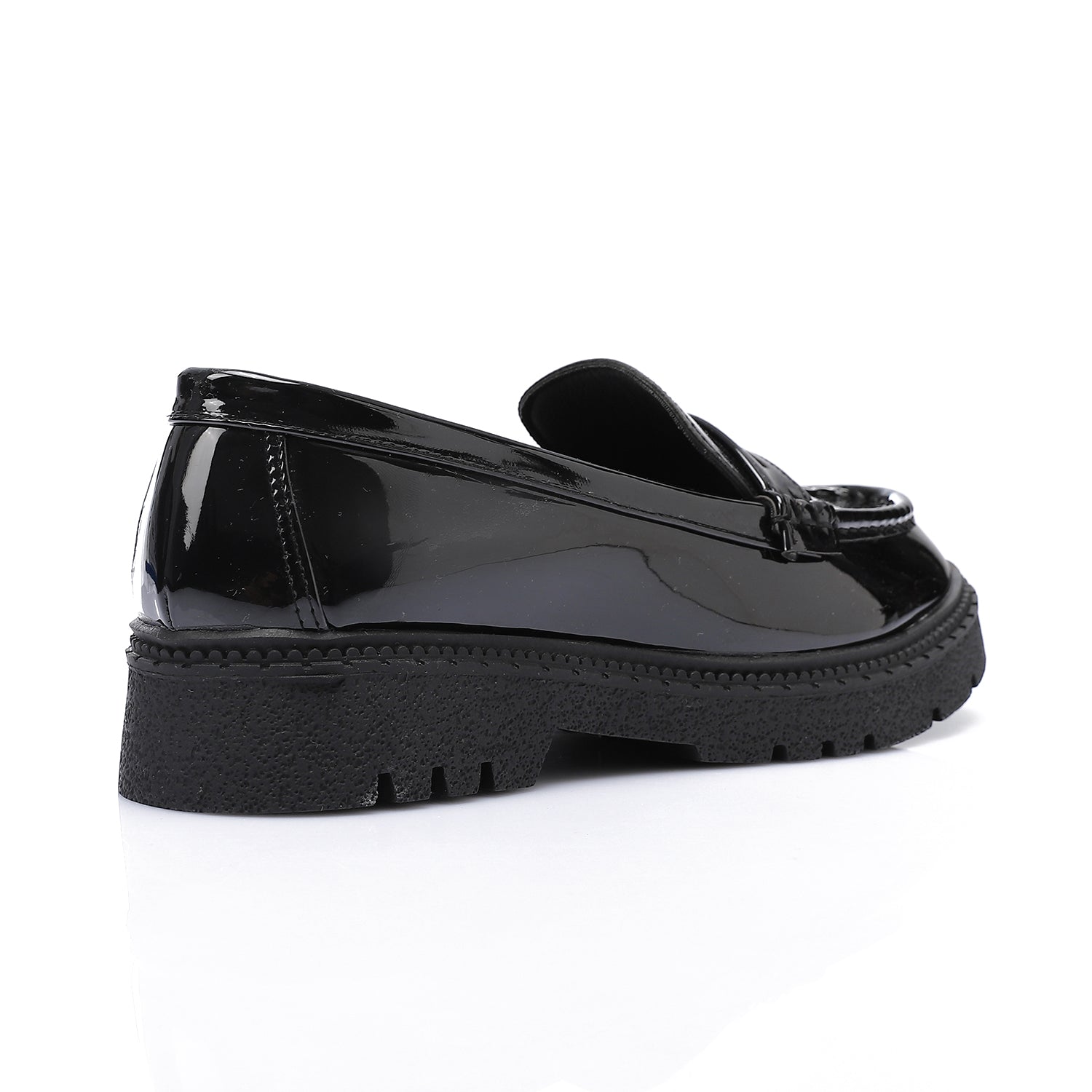 Tassel loafers in shinny black faux leather