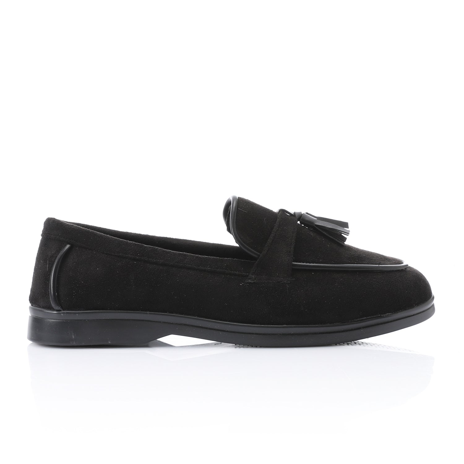 Tassel loafers in black suede leather