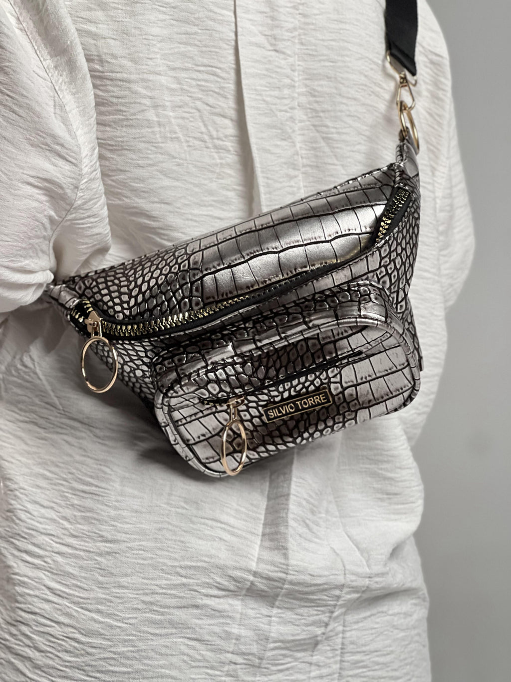 Shiny Snake Leather Super Ring Waist Bag