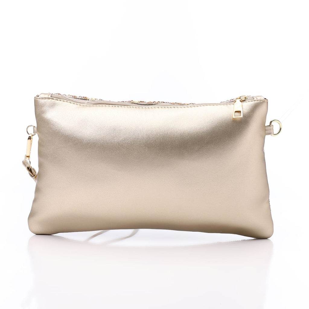 Clutch bag with studs