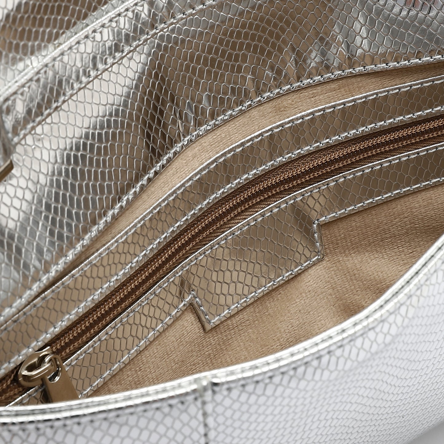 Éclisse Clutch