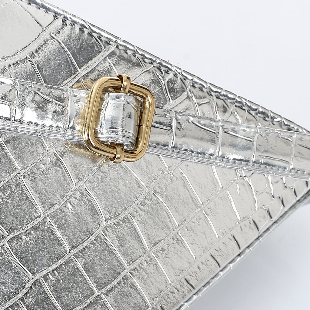 Triangle trendy essential hand bag